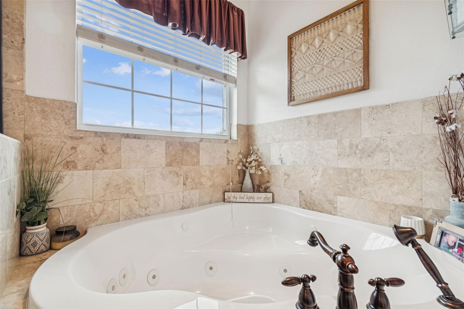 KEY WOODS RANCH - Residential