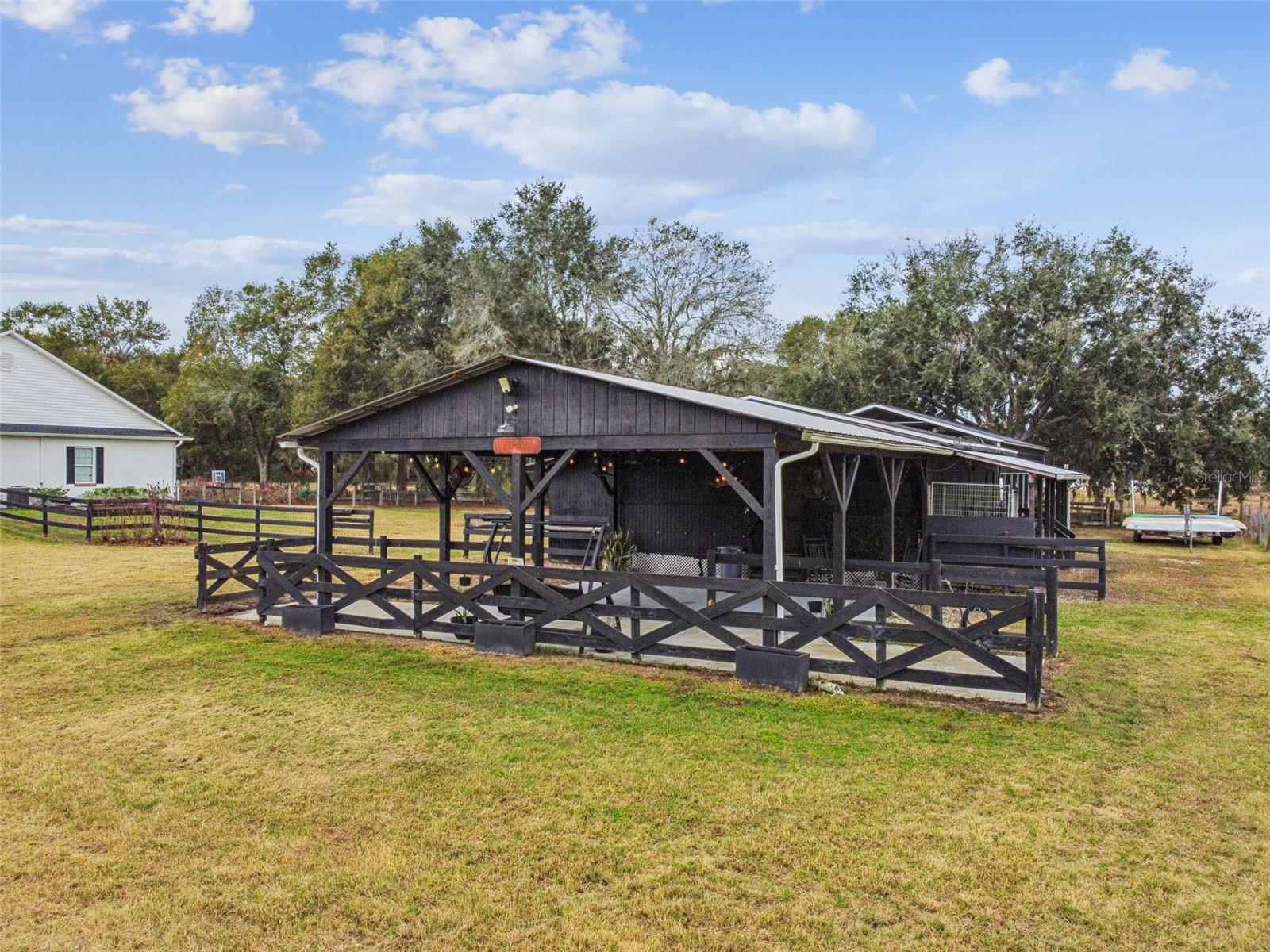 KEY WOODS RANCH - Residential