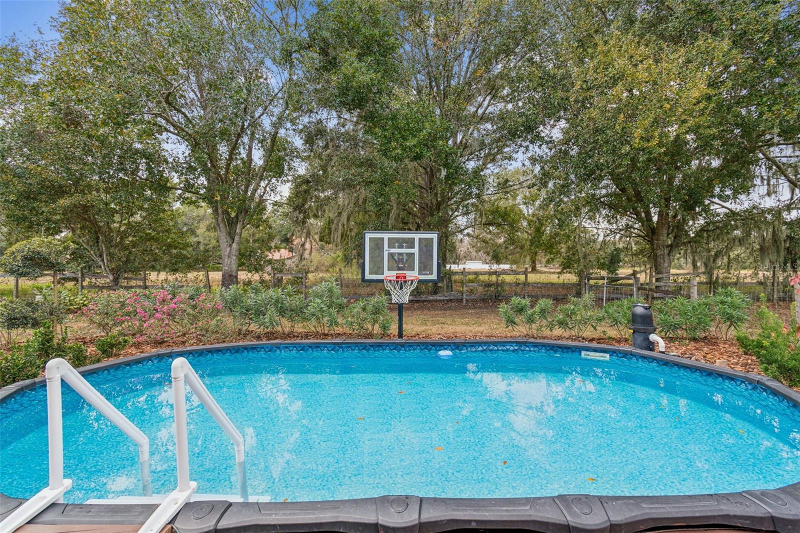 KEY WOODS RANCH - Residential