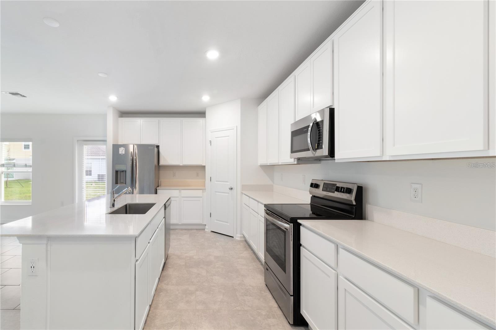 RANCHES/LK MCLEOD 1 - Residential Lease