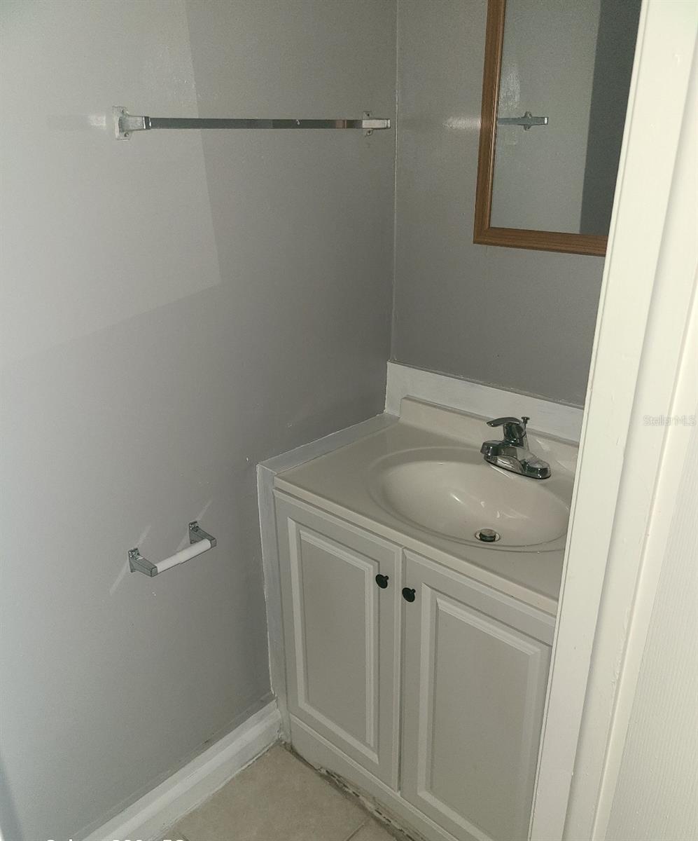 4910 SILVER OAKS VILLAGE B