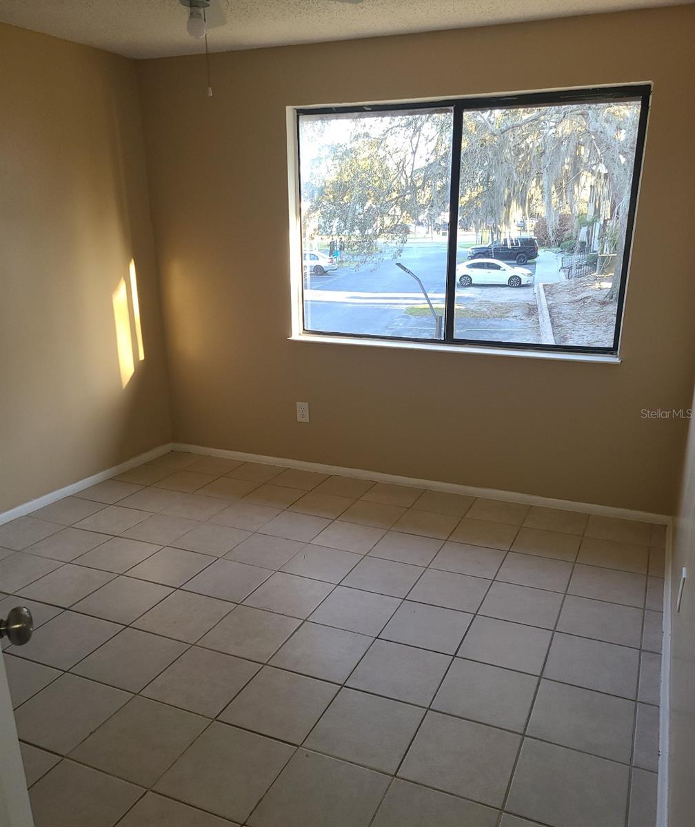 ACORN VILLAGE CONDO PH 02 - Residential