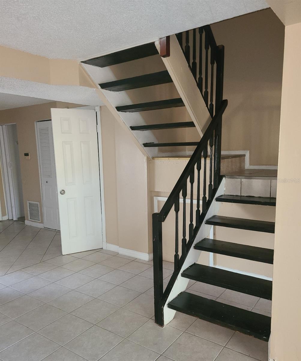 4910 SILVER OAKS VILLAGE B