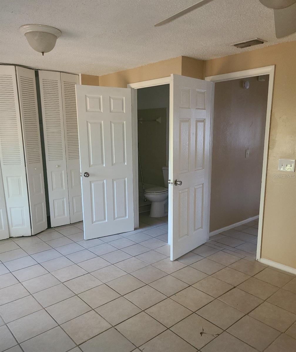 ACORN VILLAGE CONDO PH 02 - Residential