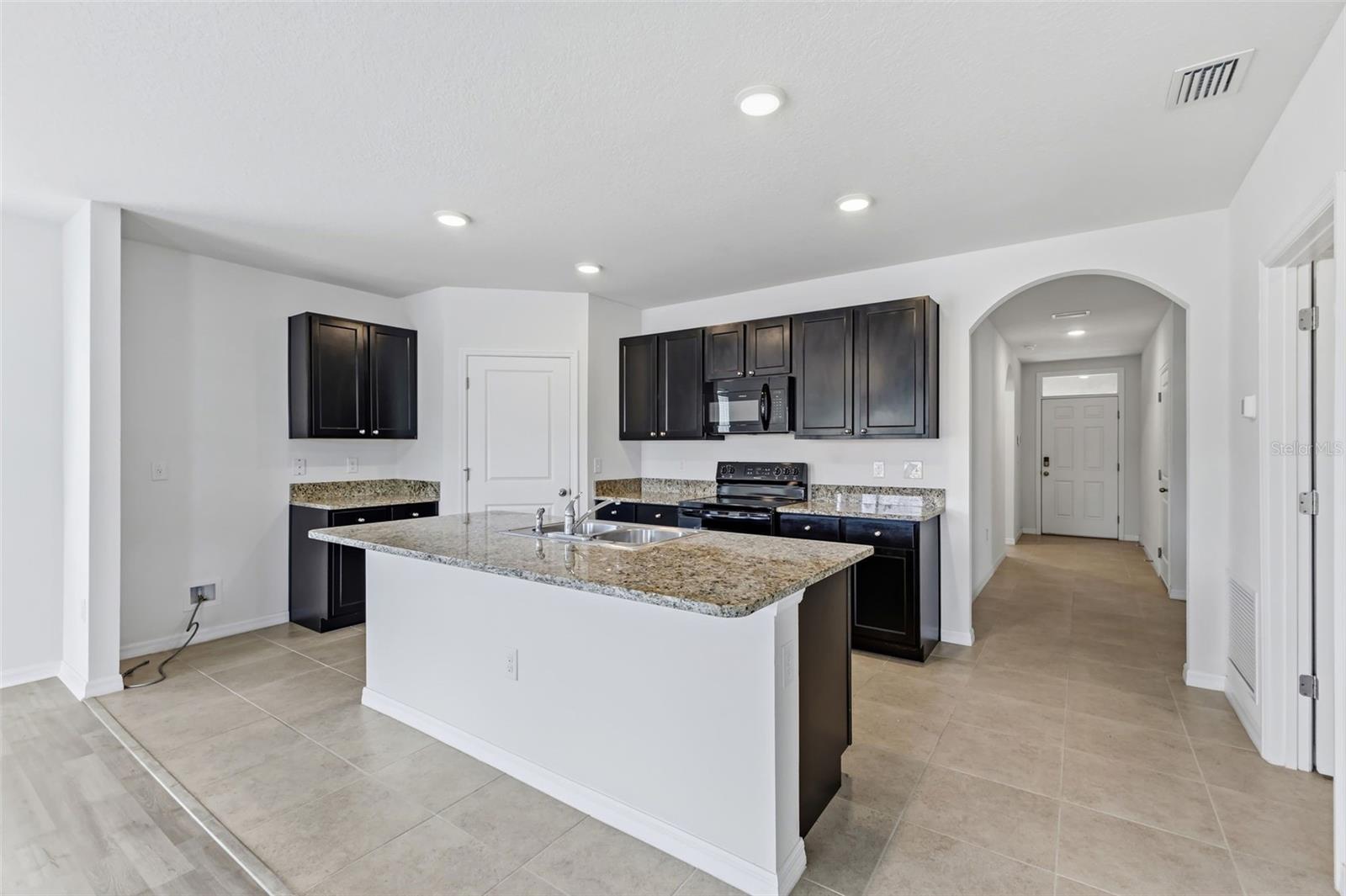 DEL TIERRA PHASE IV-B & IV-C - Residential