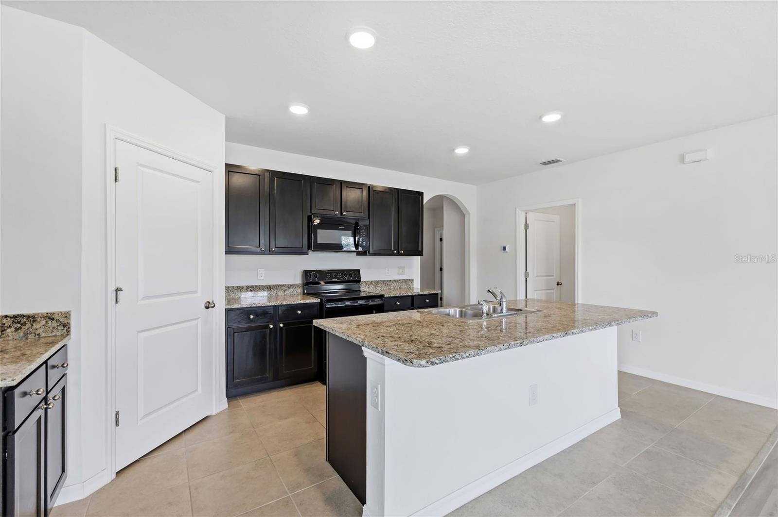 DEL TIERRA PHASE IV-B & IV-C - Residential