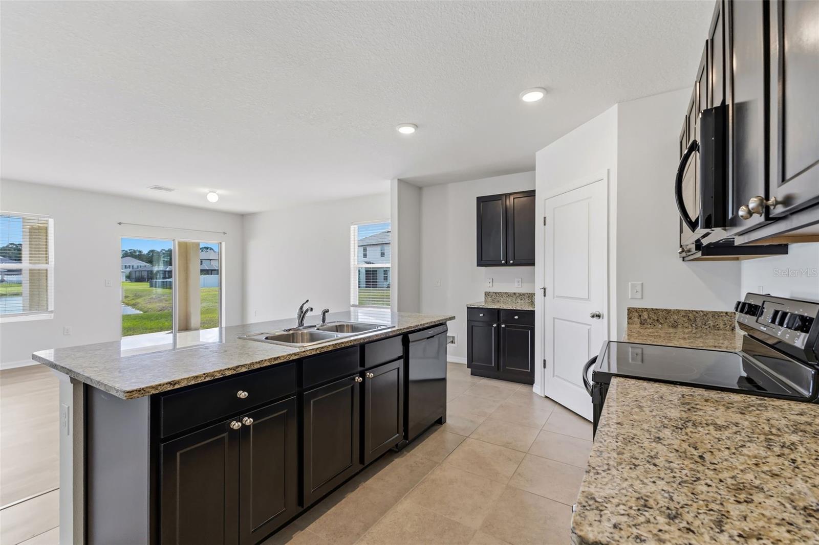 DEL TIERRA PHASE IV-B & IV-C - Residential