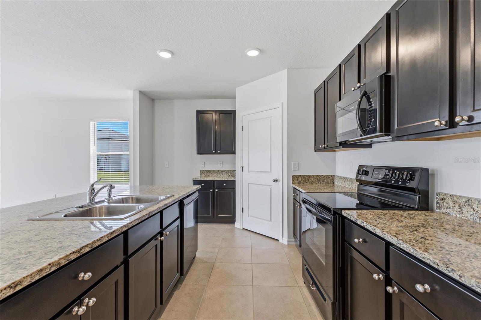 DEL TIERRA PHASE IV-B & IV-C - Residential