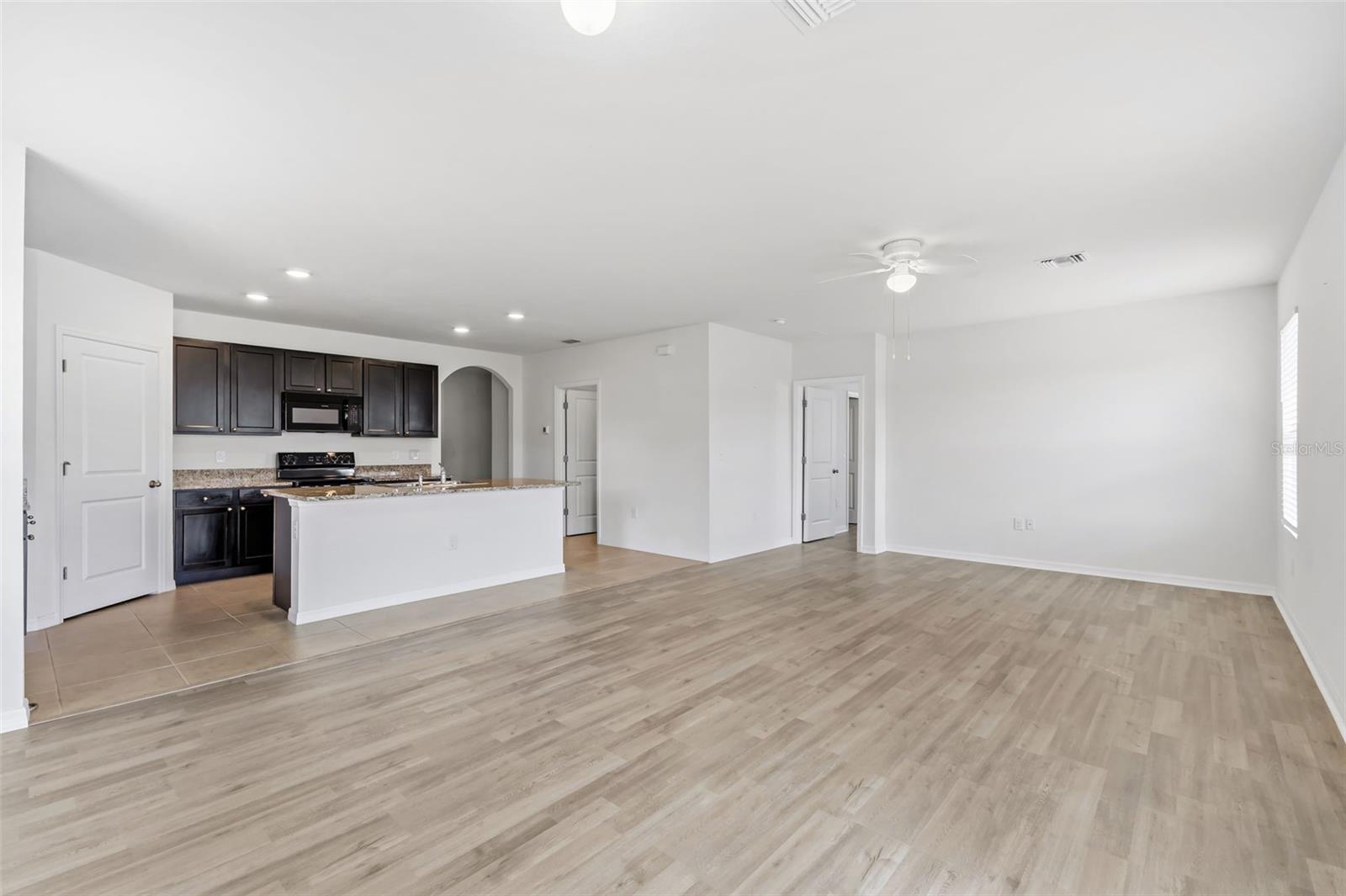 DEL TIERRA PHASE IV-B & IV-C - Residential