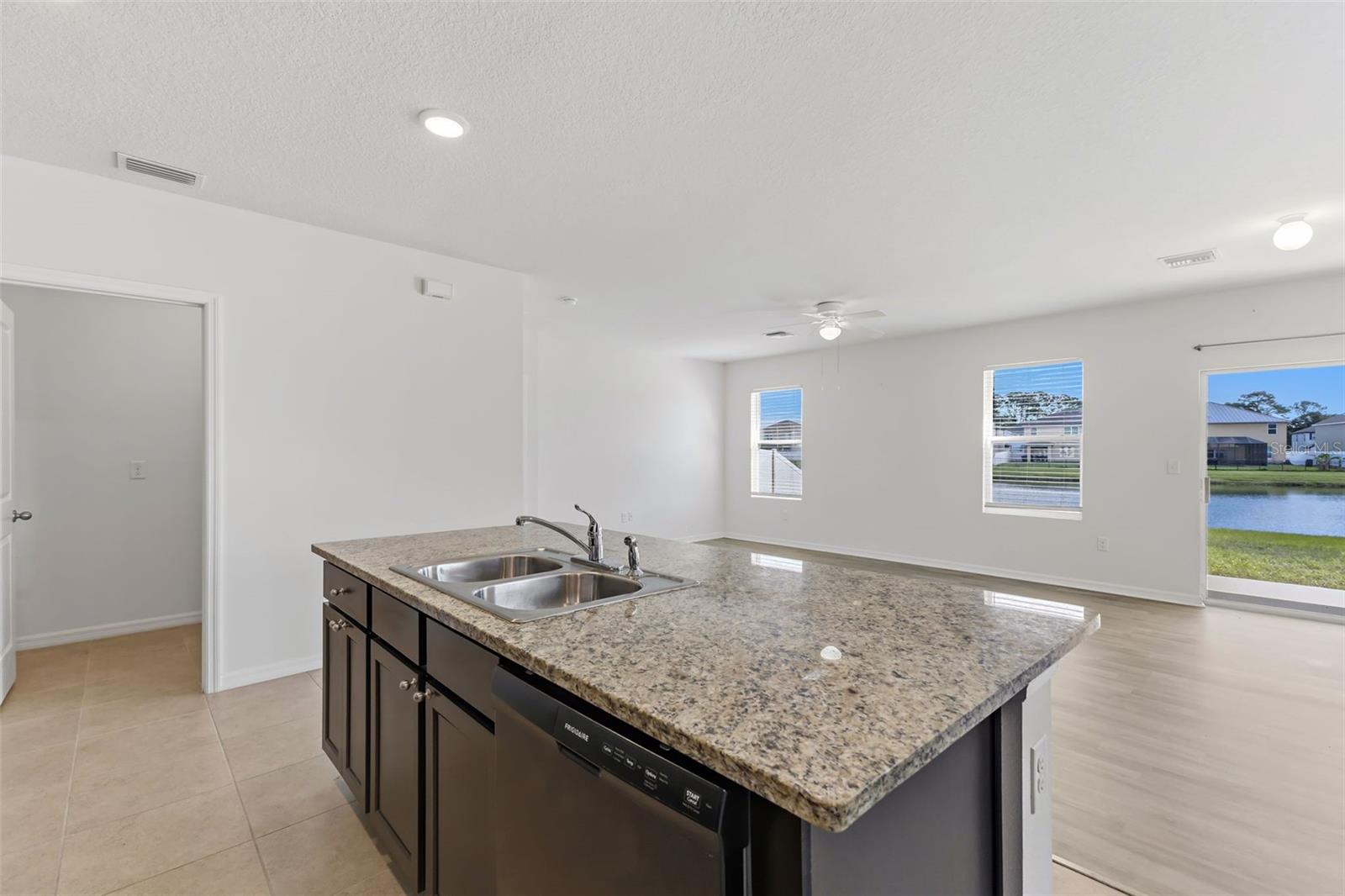 DEL TIERRA PHASE IV-B & IV-C - Residential