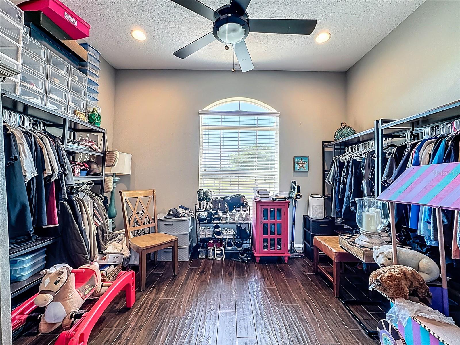 HALLS BRANCH ESTATES - Residential