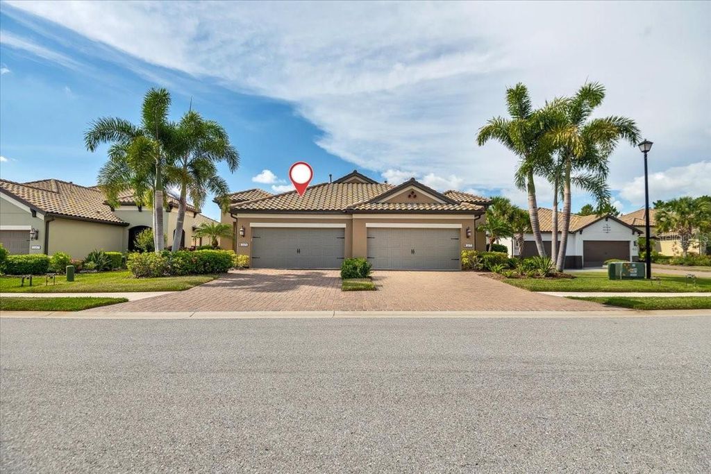 Photo of 6475 Positano Court, Sarasota, FL 34243 (MLS # A4697861)