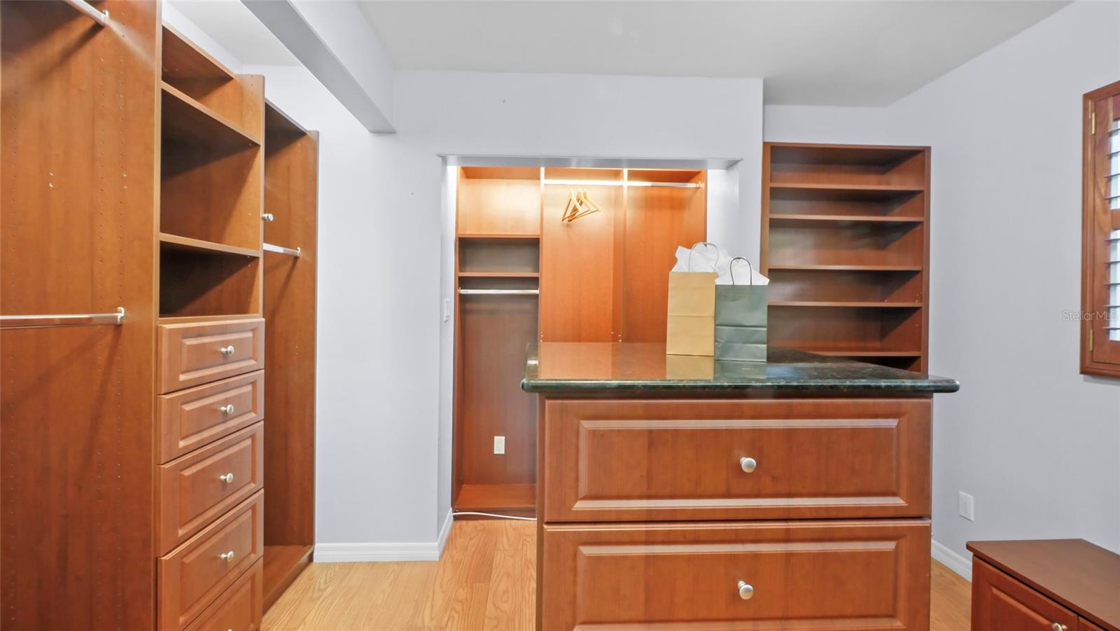 PASADENA ESTATES SEC G - Residential