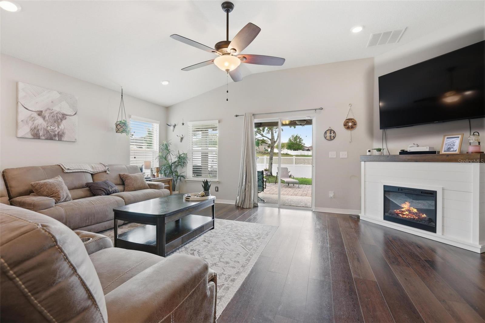 JOHN T HAMMONDSS ADD CITY NEW - Residential