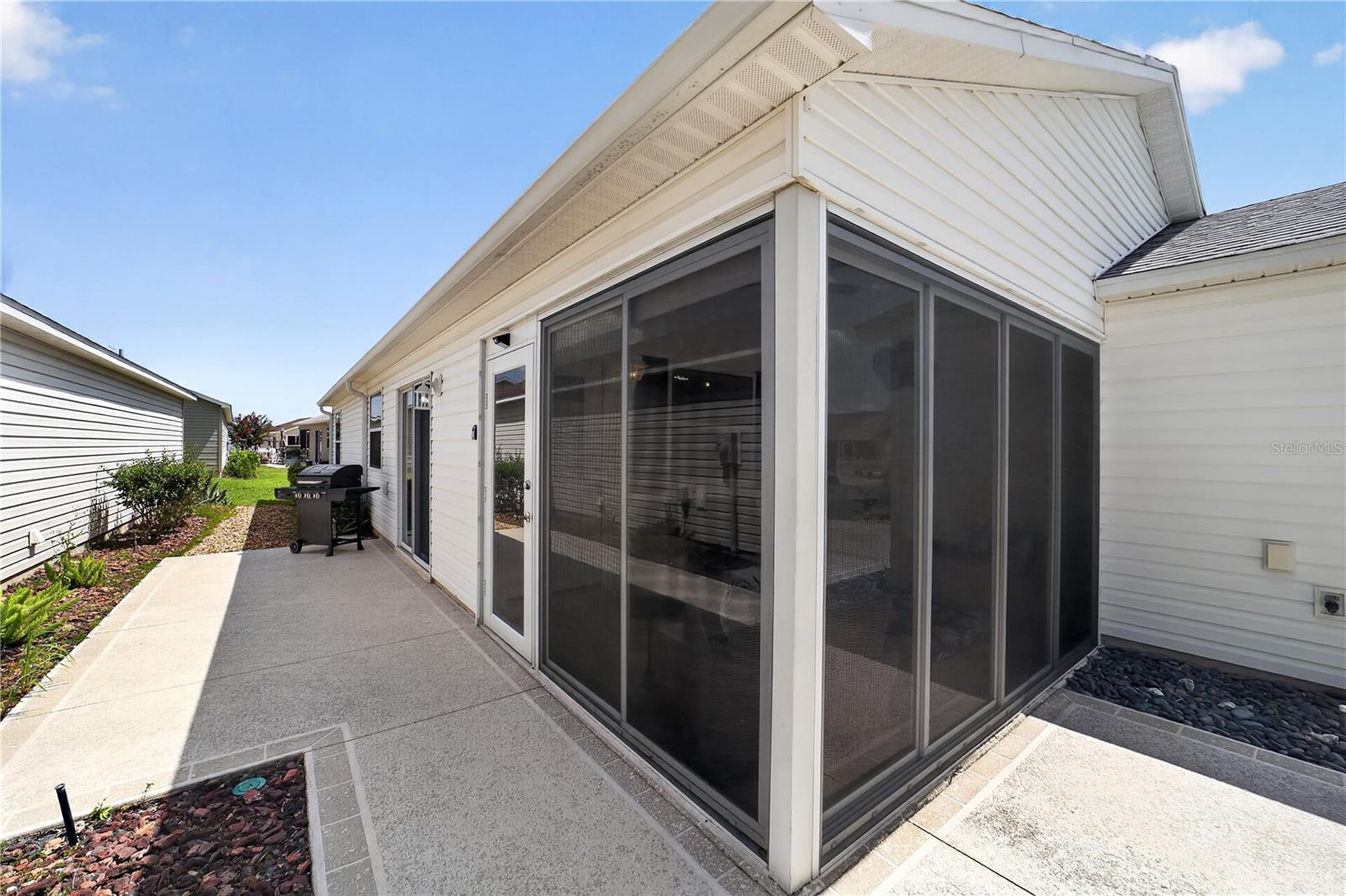 1808 ENDSLEY COURT