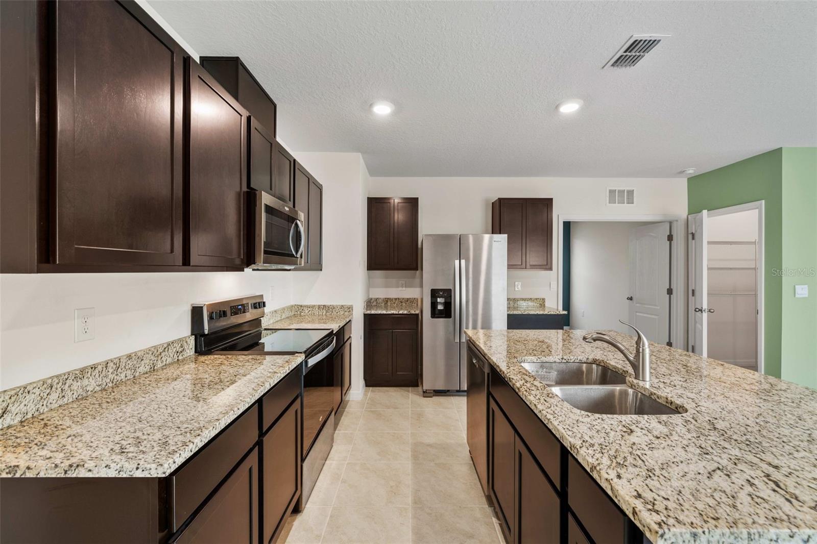 PARC HILL-PH 4 - Residential