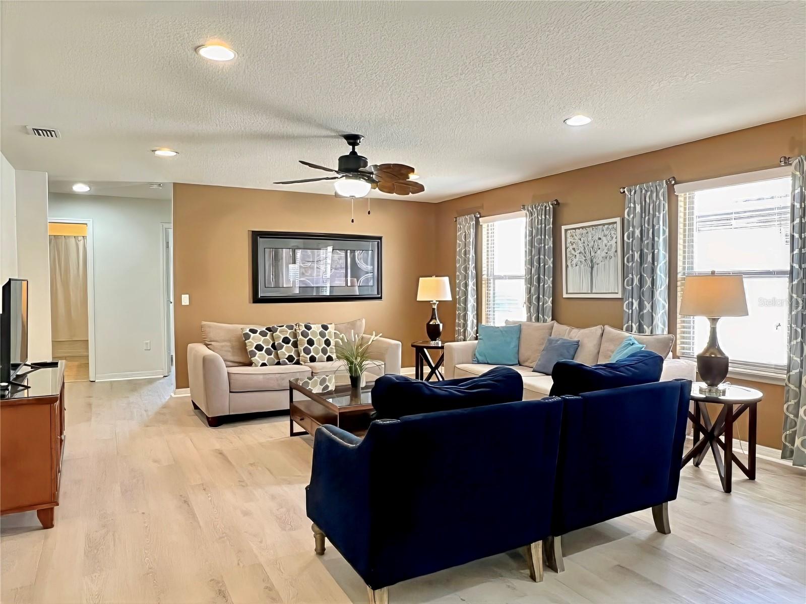 WINDSOR AT WESTSIDE PH 1 - Residential