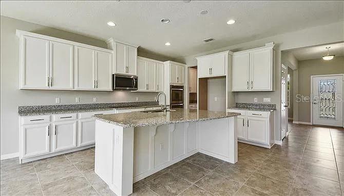3931 ISLAND GREEN WAY