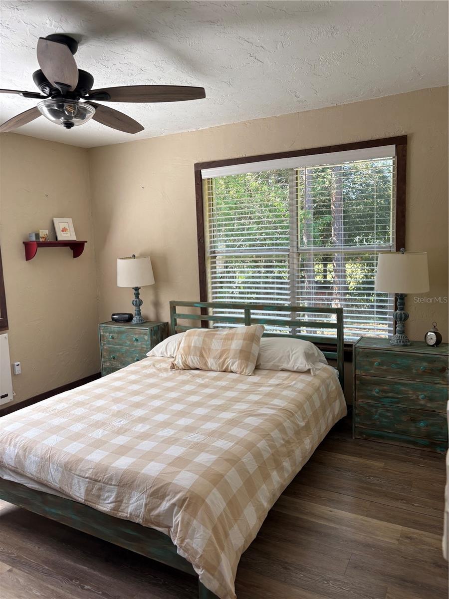 VERO LAKE ESTATES UNIT H-4 - Residential Lease