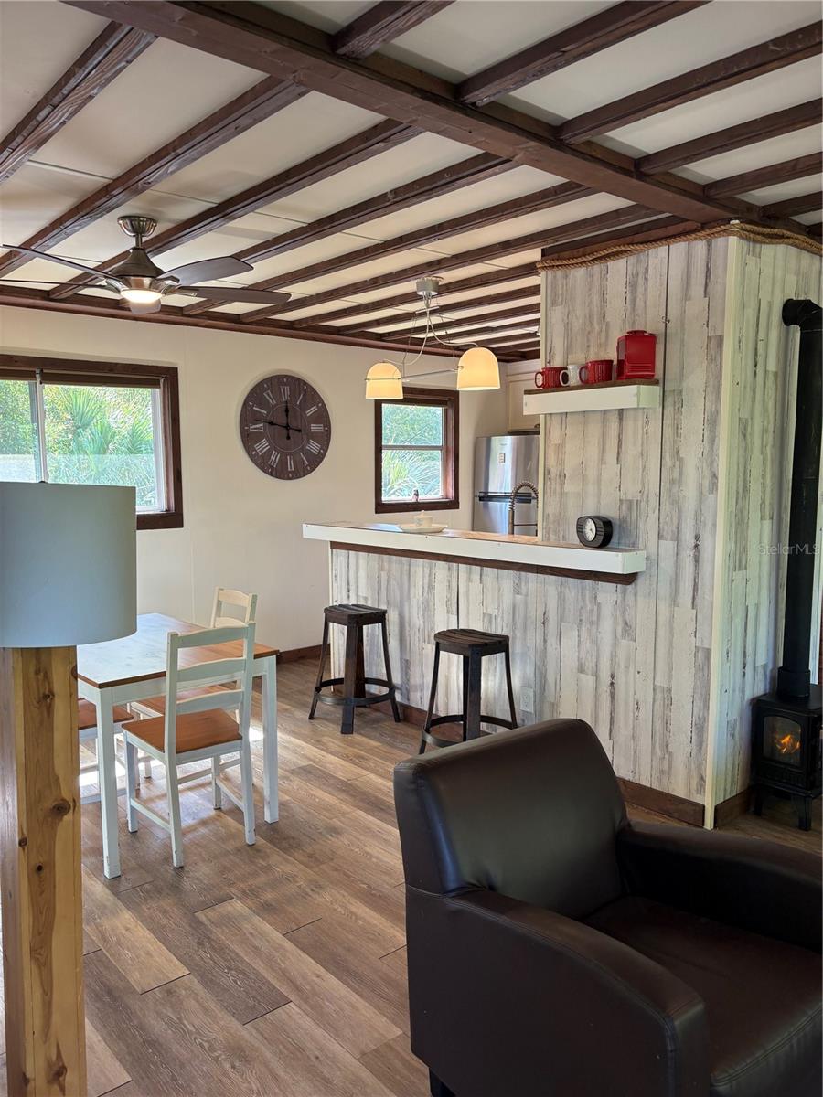 VERO LAKE ESTATES UNIT H-4 - Residential Lease