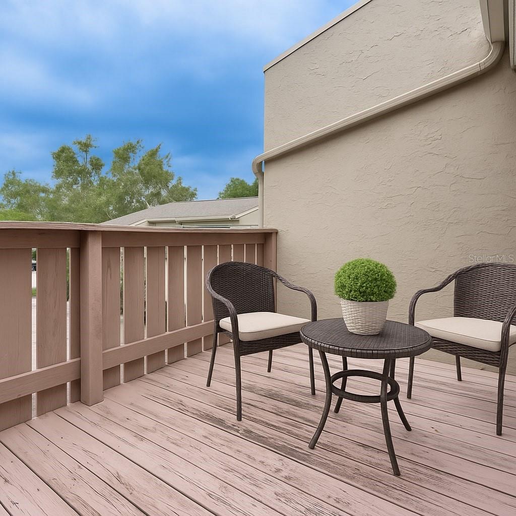 ERROL OAKS CONDO 01 - Residential