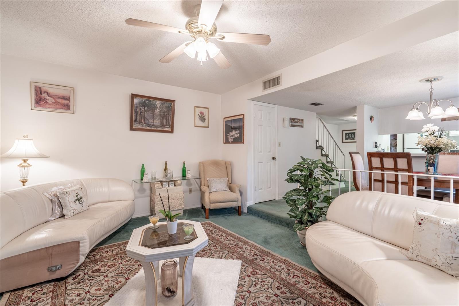 ERROL OAKS CONDO 01 - Residential