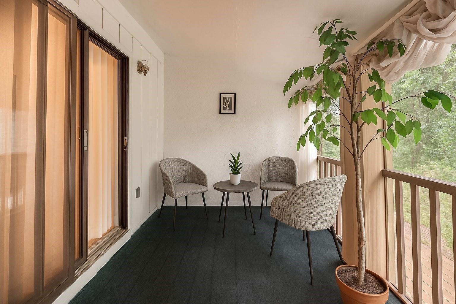 ERROL OAKS CONDO 01 - Residential