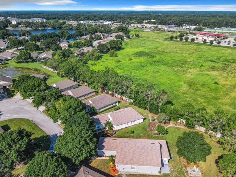 A home in LAKELAND