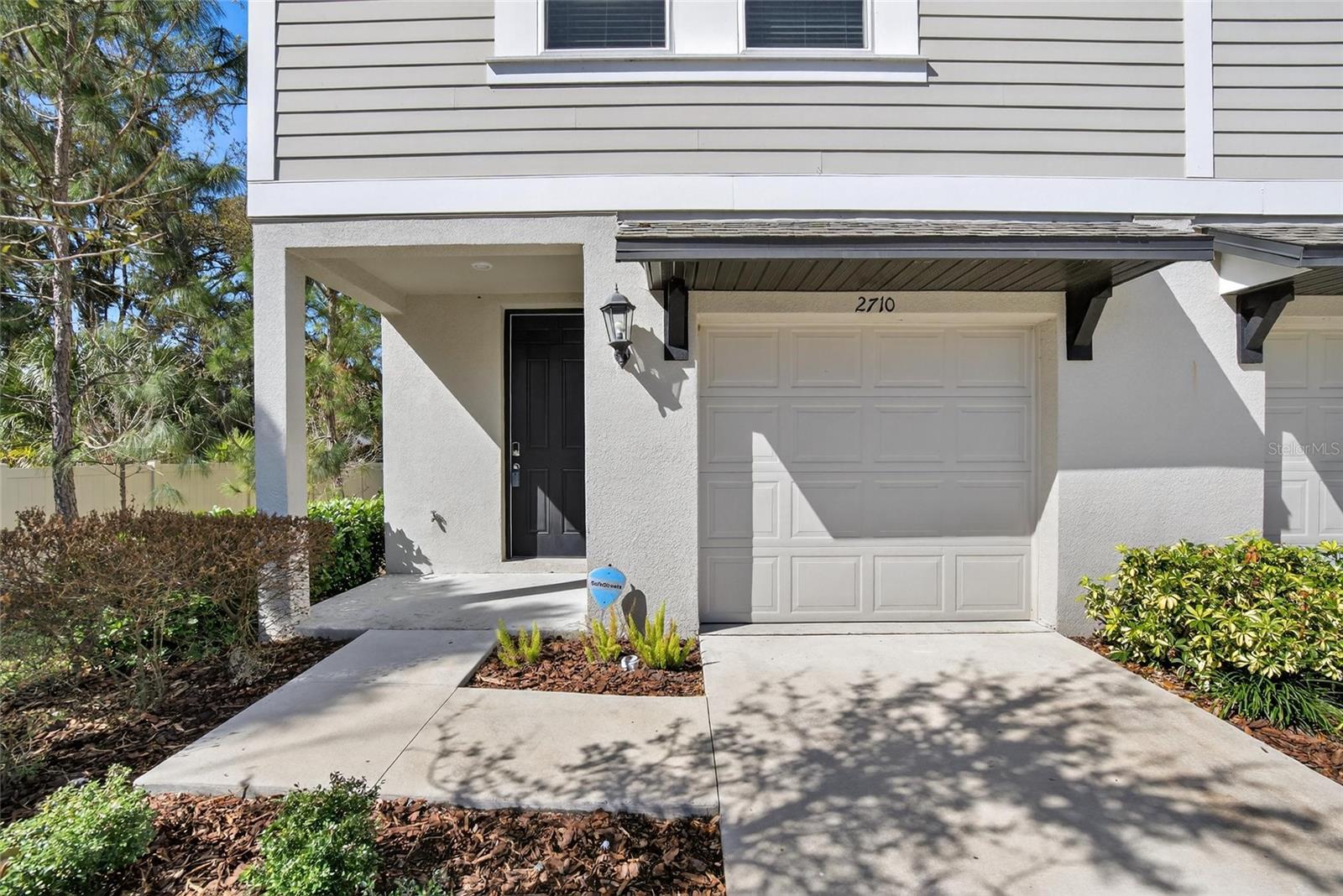 PRESTON OAKS TWNHMS - Residential