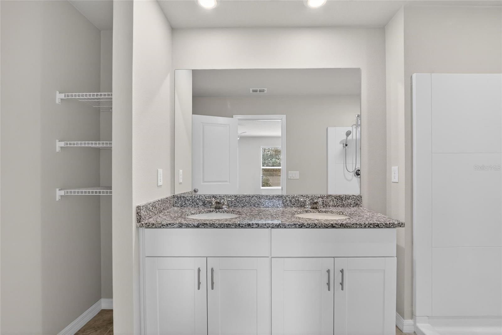 PRESTON OAKS TWNHMS - Residential