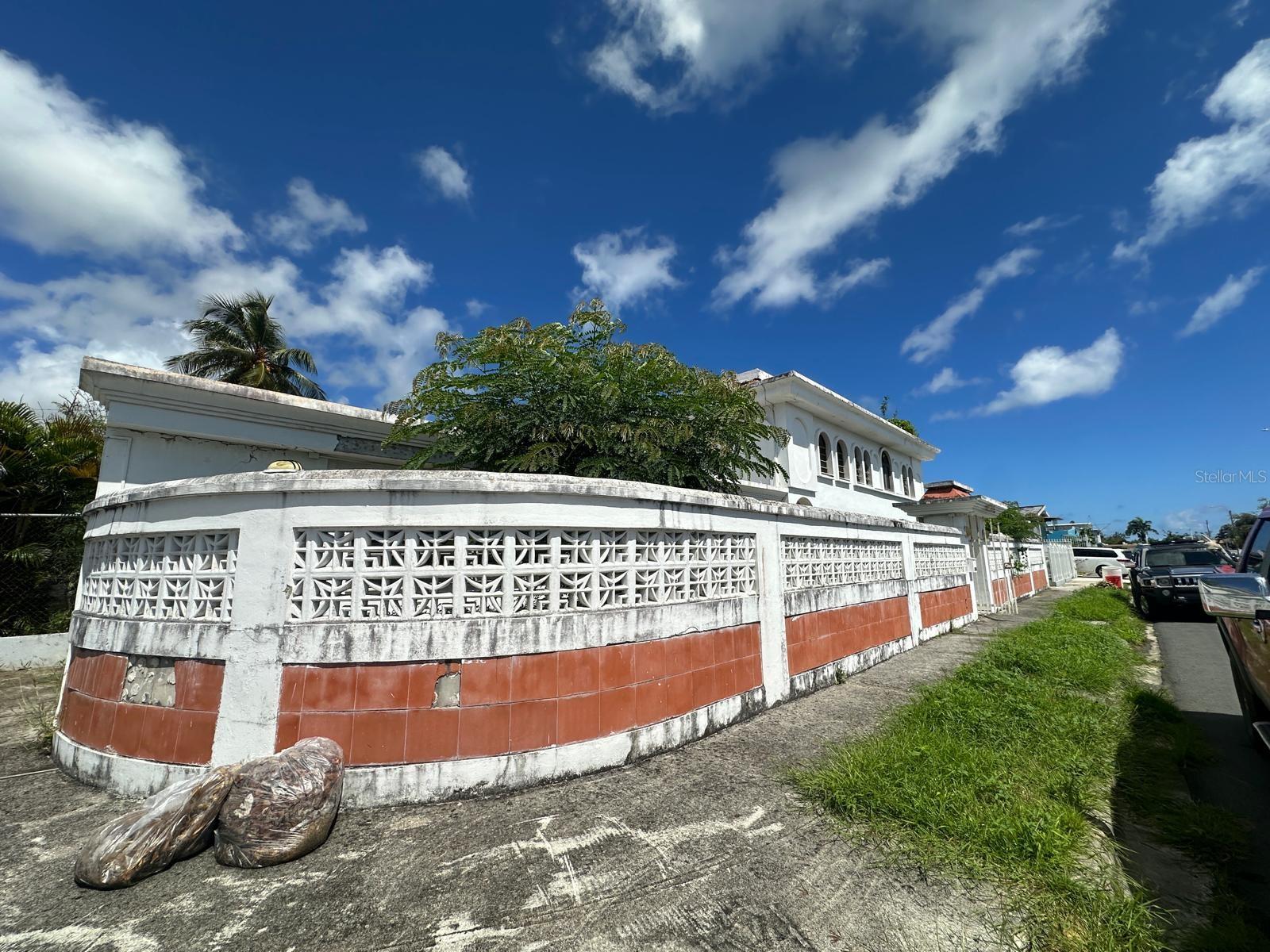 URBANIZACIÓN COUNTRY CLUB - Residential