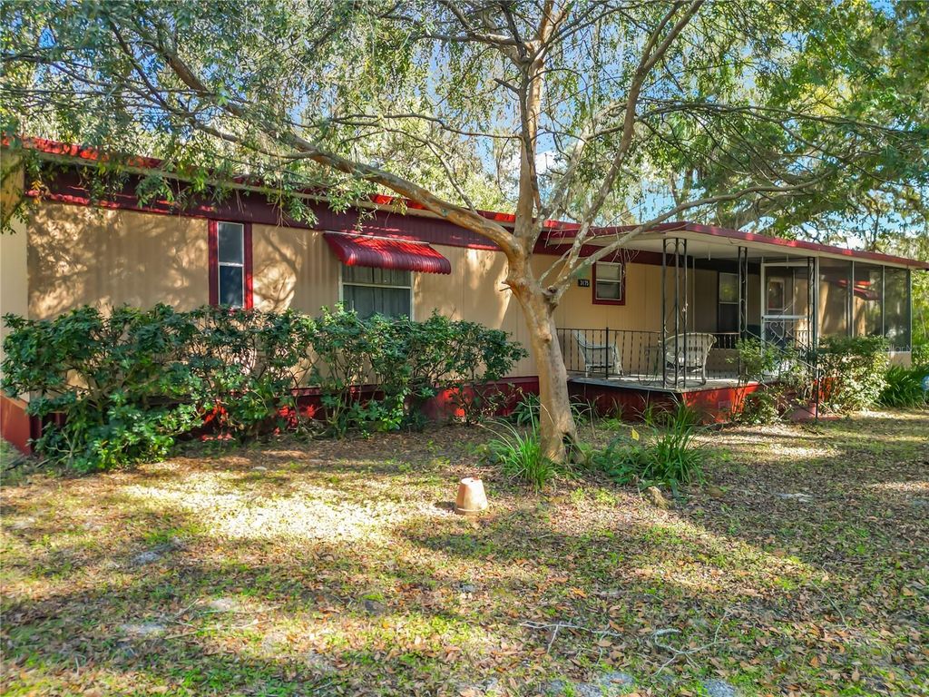 Photo of 3175 NE 162nd Street, Citra, FL 32113 (MLS # R4910606)