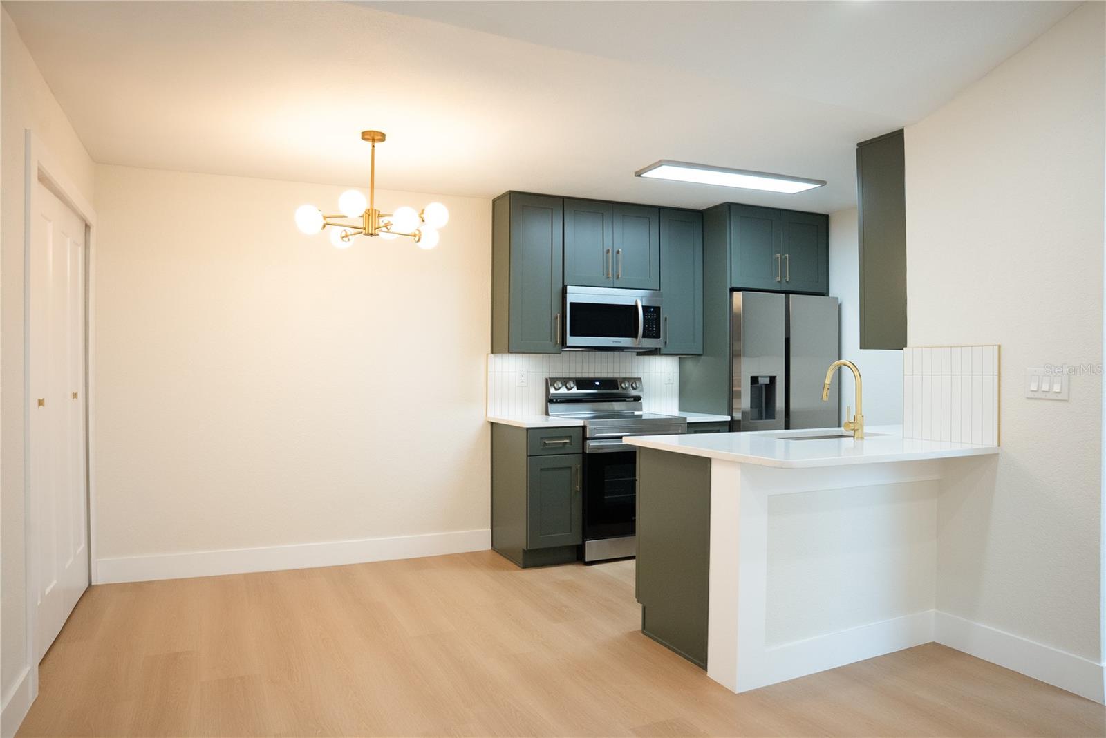 ITOPIA PRIVATE RESIDENCES CONDO - Residential