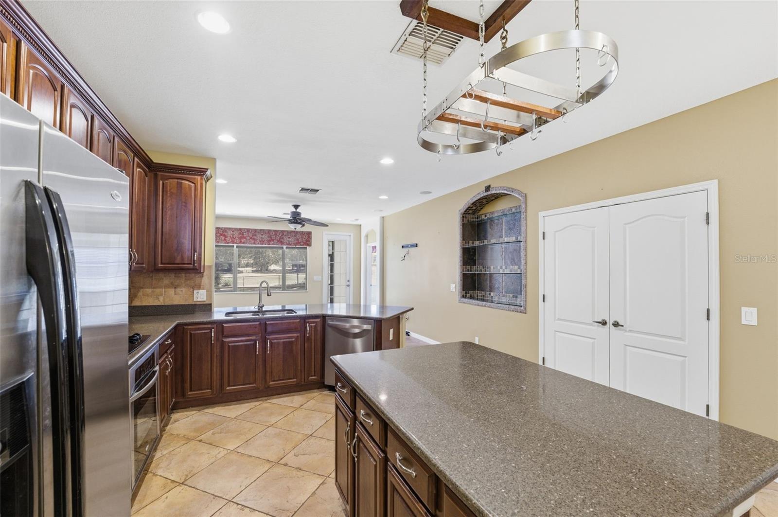 SPRING RIDGE - Residential