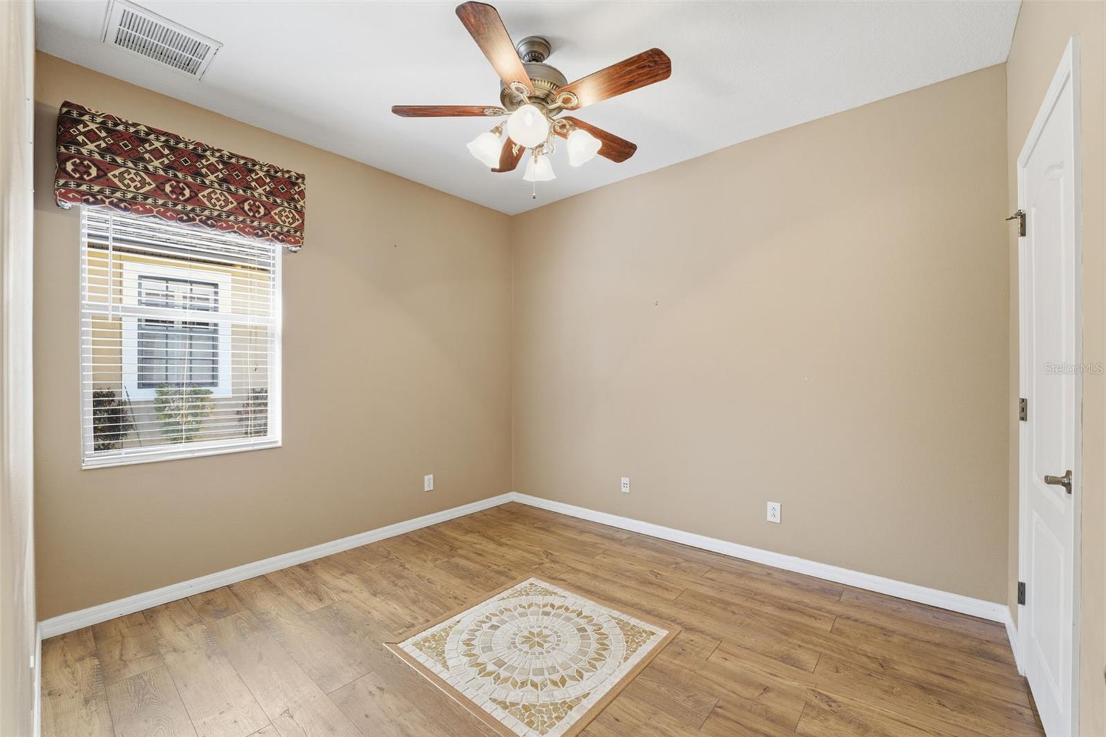 SPRING RIDGE - Residential