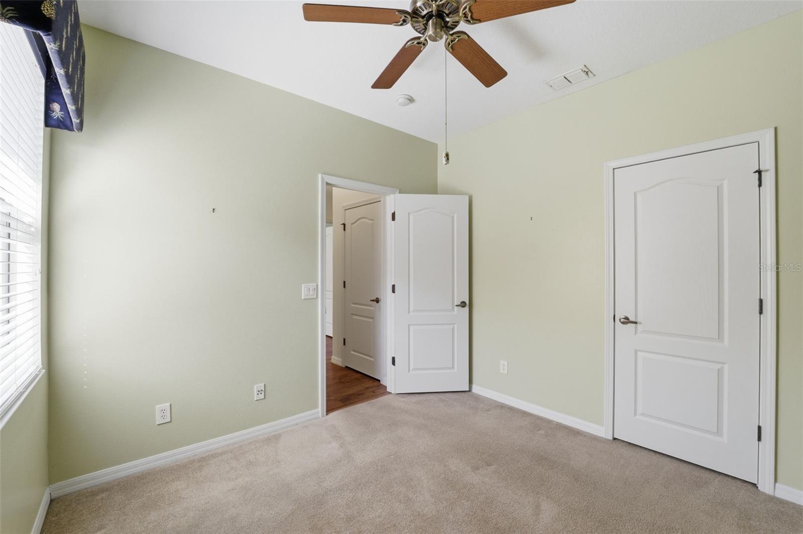 SPRING RIDGE - Residential