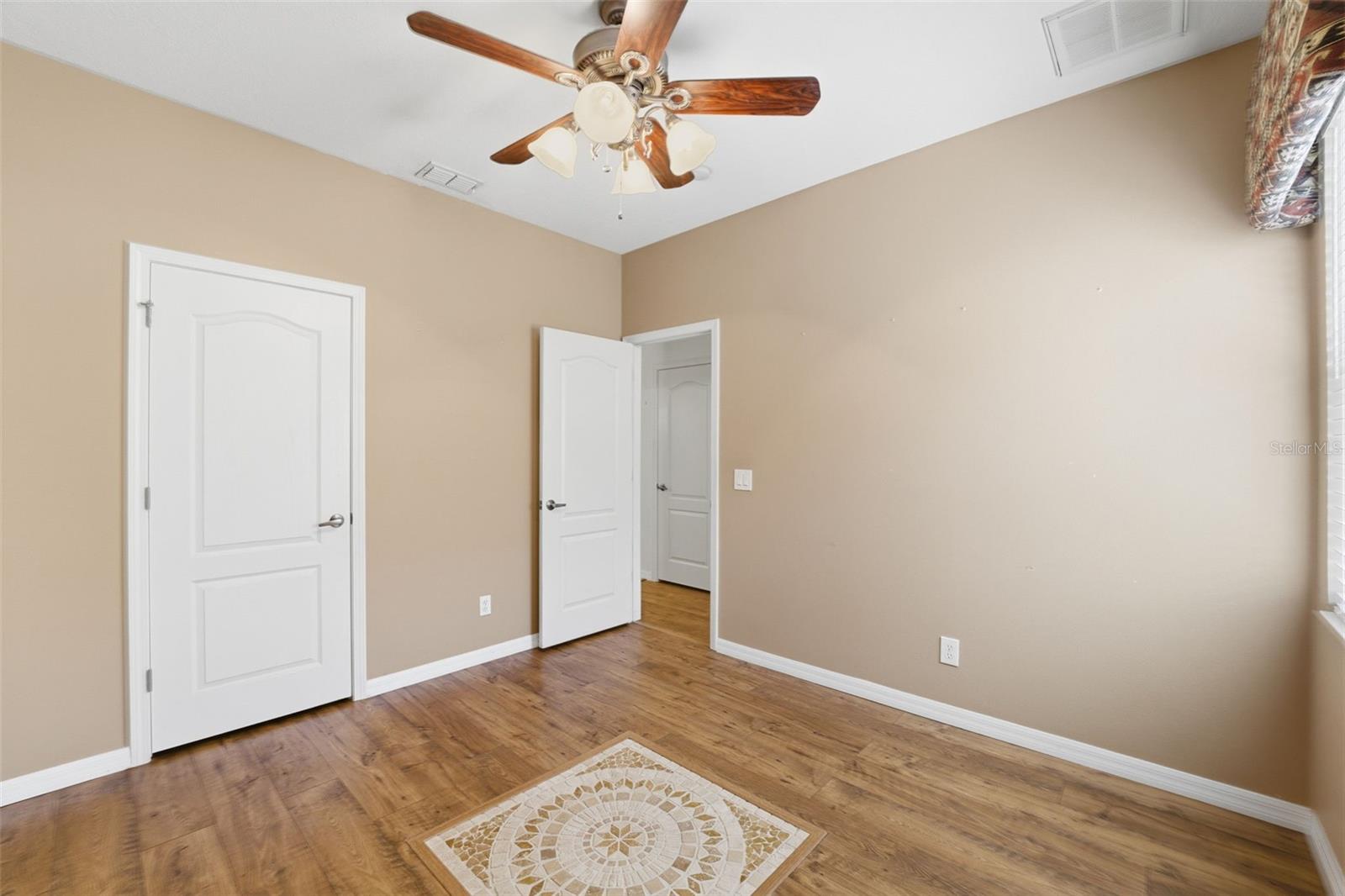 SPRING RIDGE - Residential