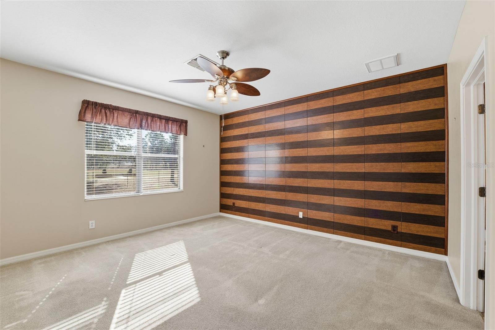 SPRING RIDGE - Residential