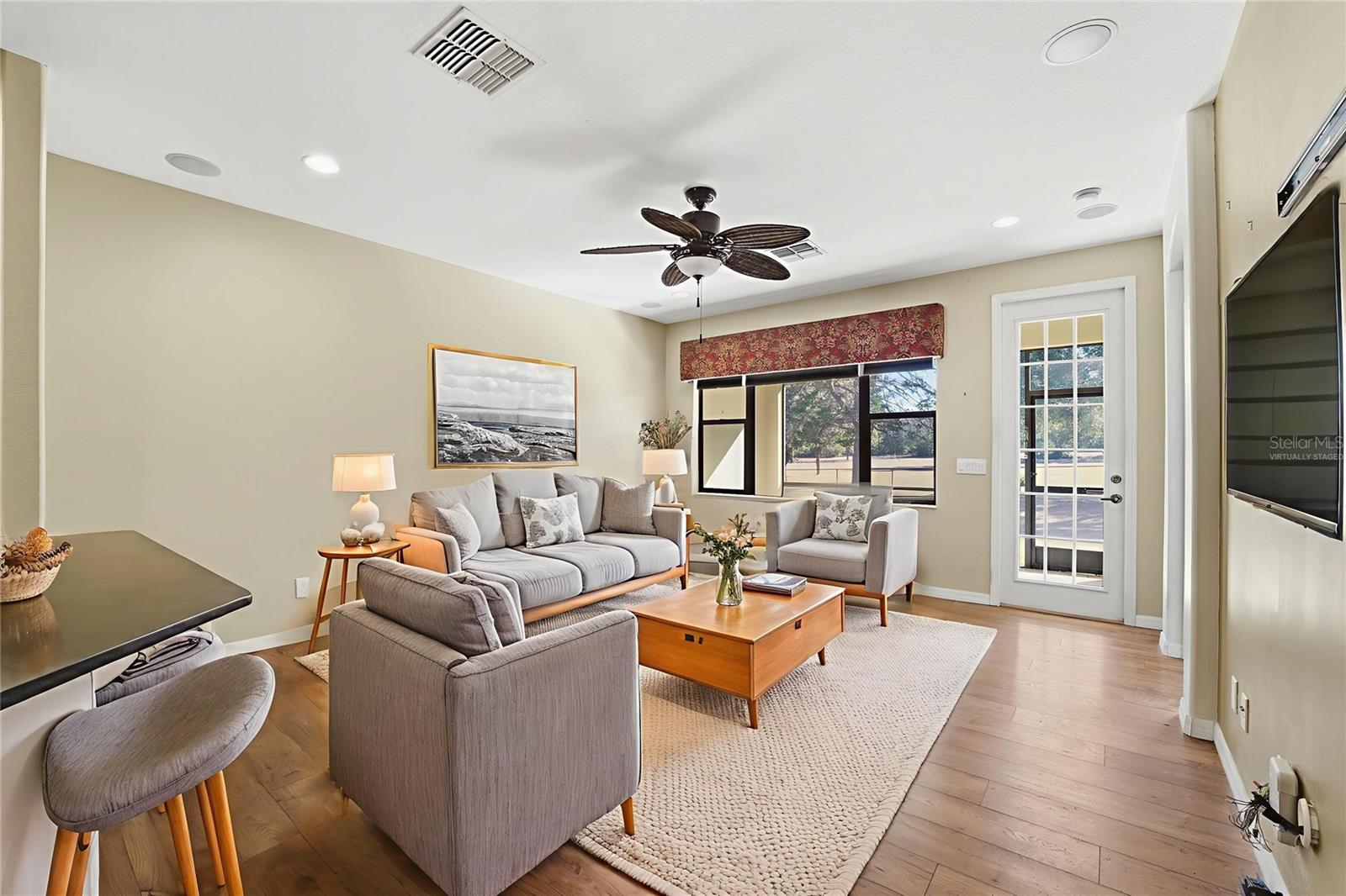 SPRING RIDGE - Residential