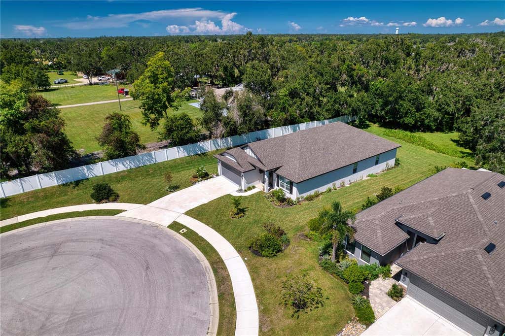 Photo of 9406 43rd Court E, Parrish, FL 34219 (MLS # A4700728)