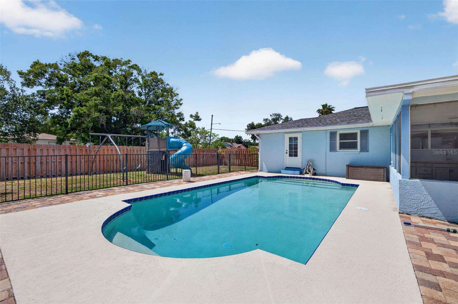 BEAUCLAIRE HIGHLANDS - Residential