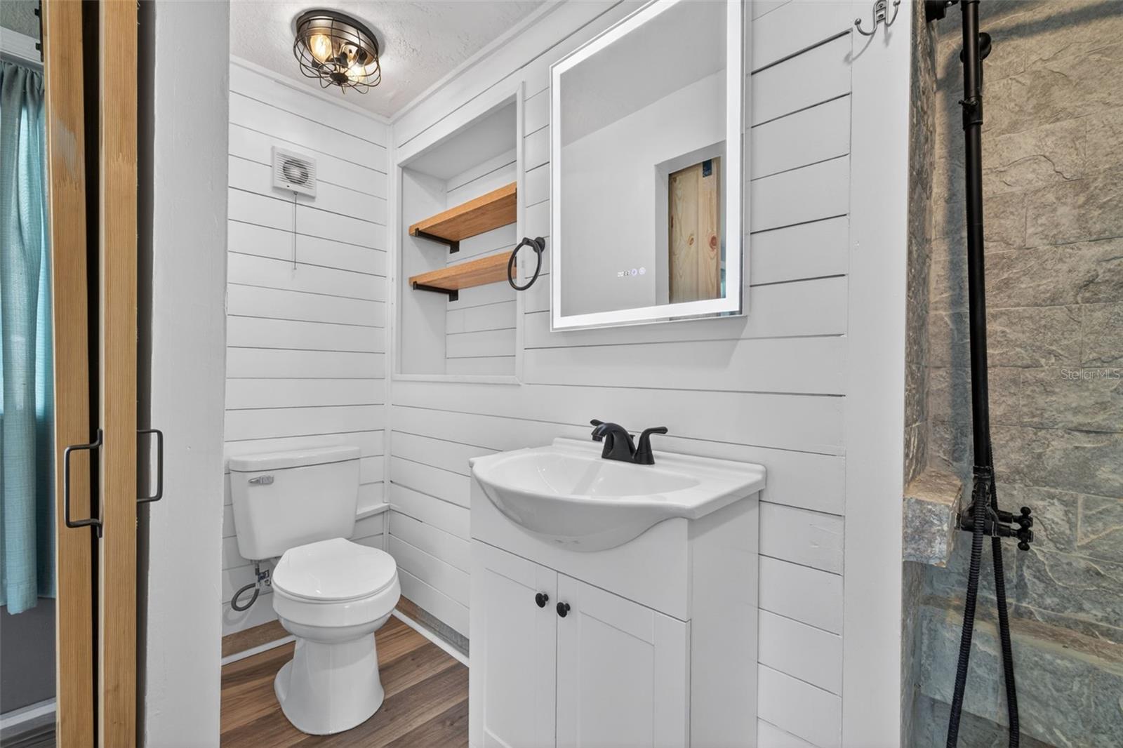 BEAUCLAIRE HIGHLANDS - Residential
