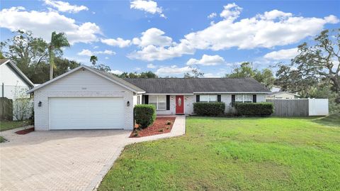 A home in VALRICO