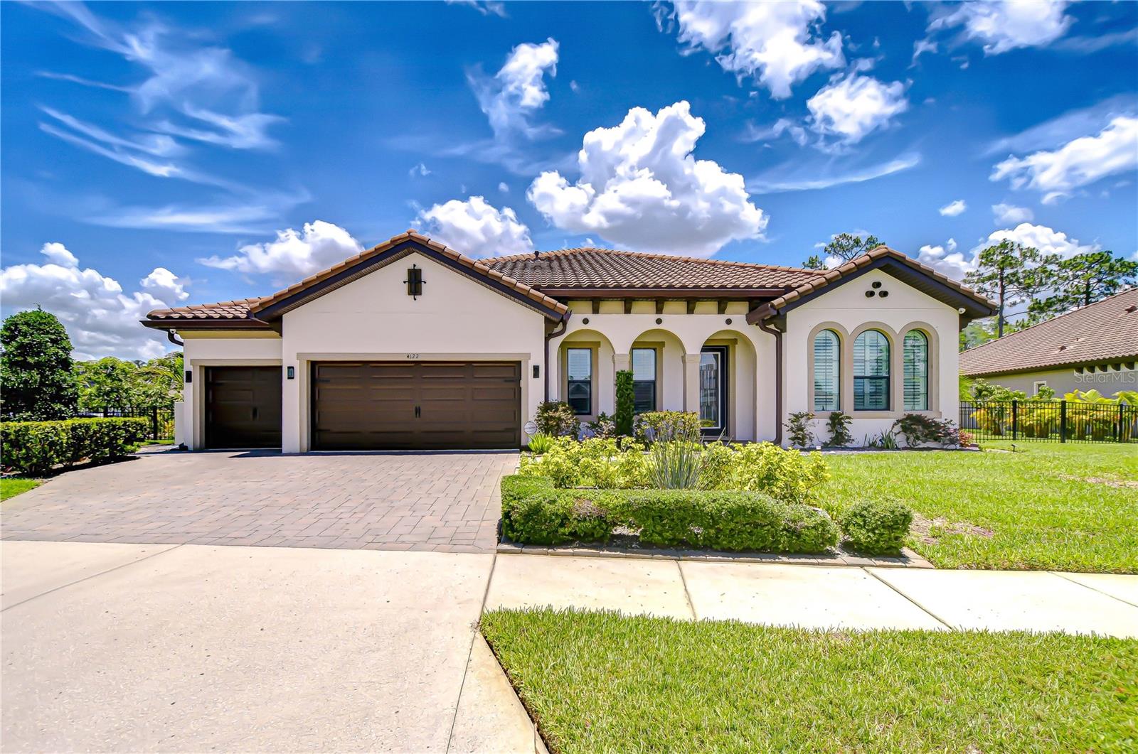 4122 NATURAL VISTA COURT