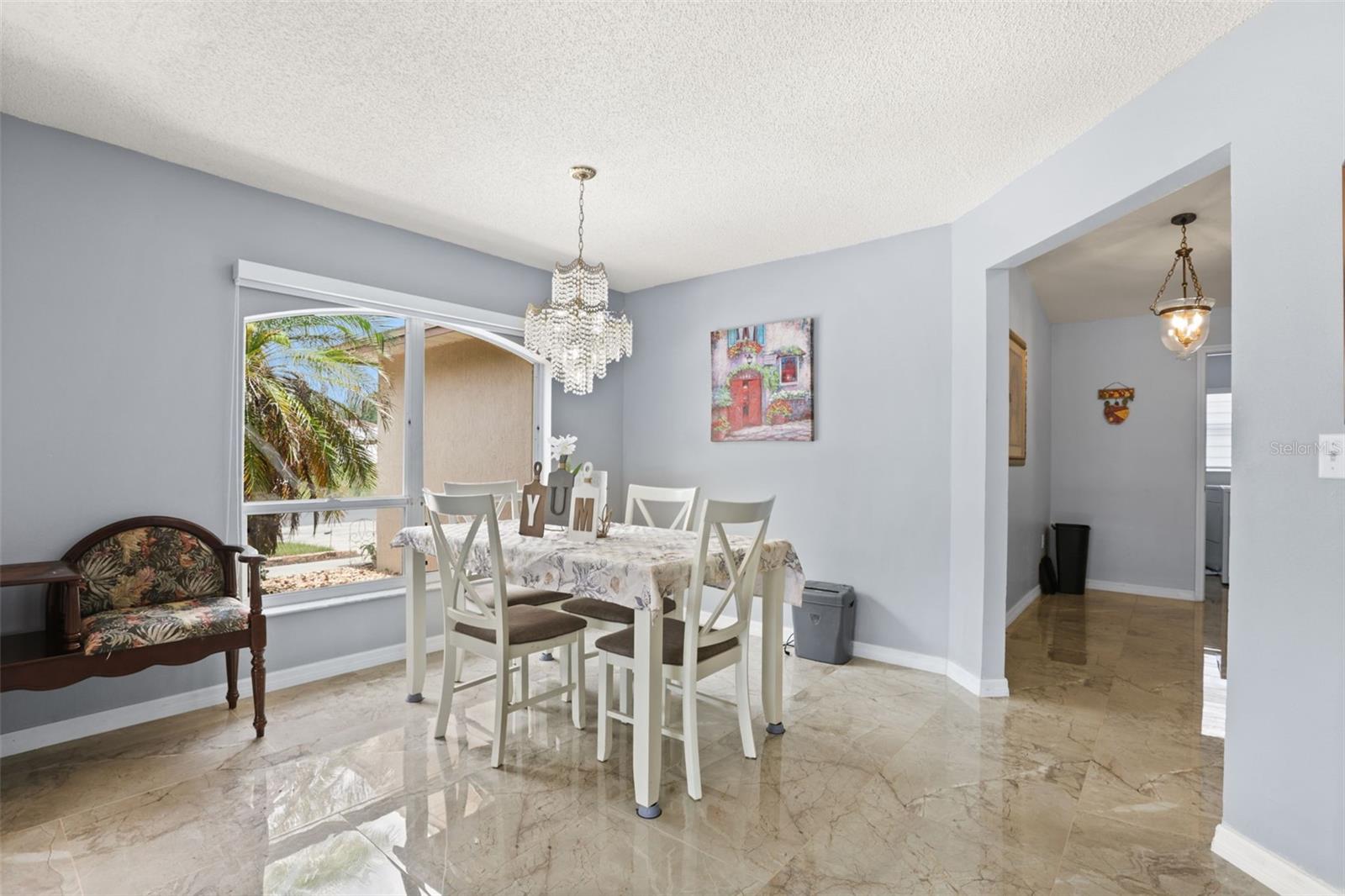 LAKE DAISY ESTATES - Residential
