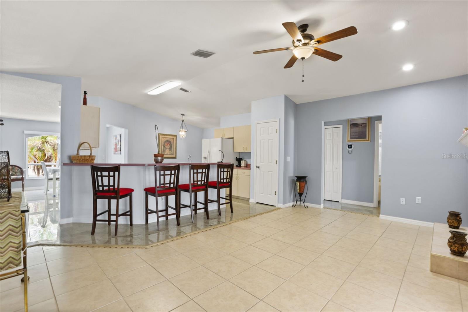 LAKE DAISY ESTATES - Residential