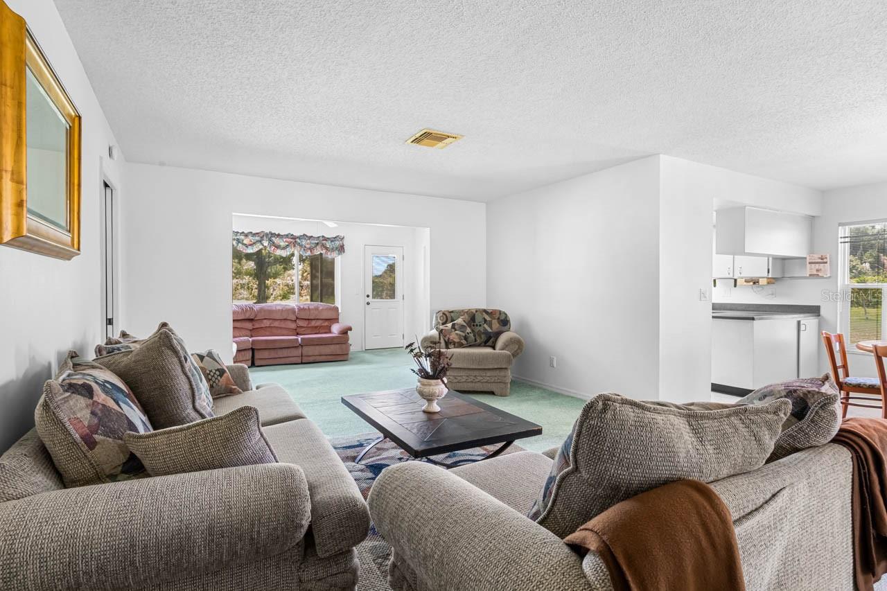 2209 HARTLEBURY WAY 402