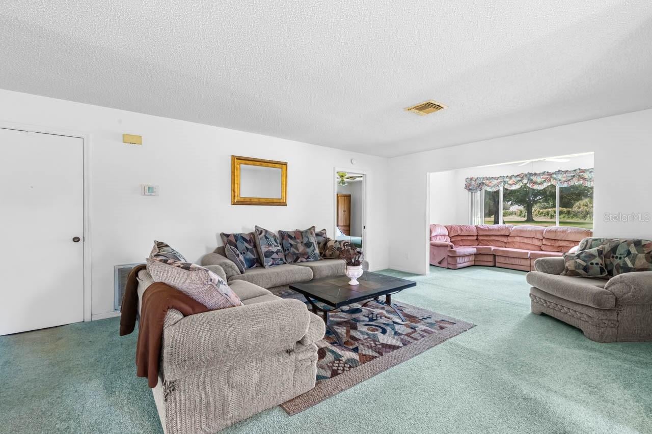 2209 HARTLEBURY WAY 402