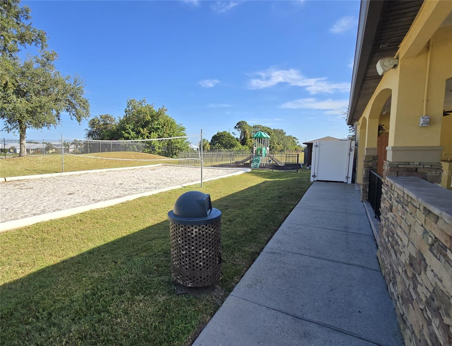 SONESTA WALK PH 02 I J O R-T & - Residential