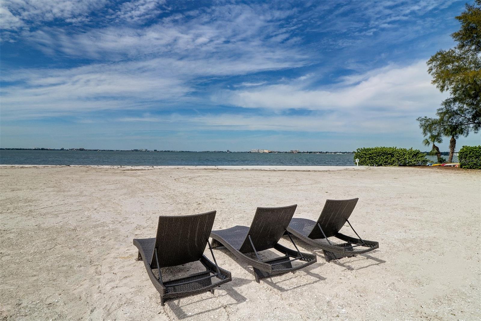 DOLPHIN CAY-PHASE 1 - Residential